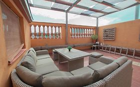 Barcelona Classic Plaza Real Apartments